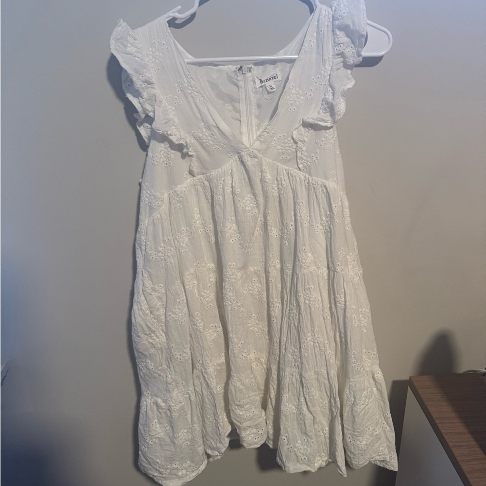 Super cute white &merci dress. Size large